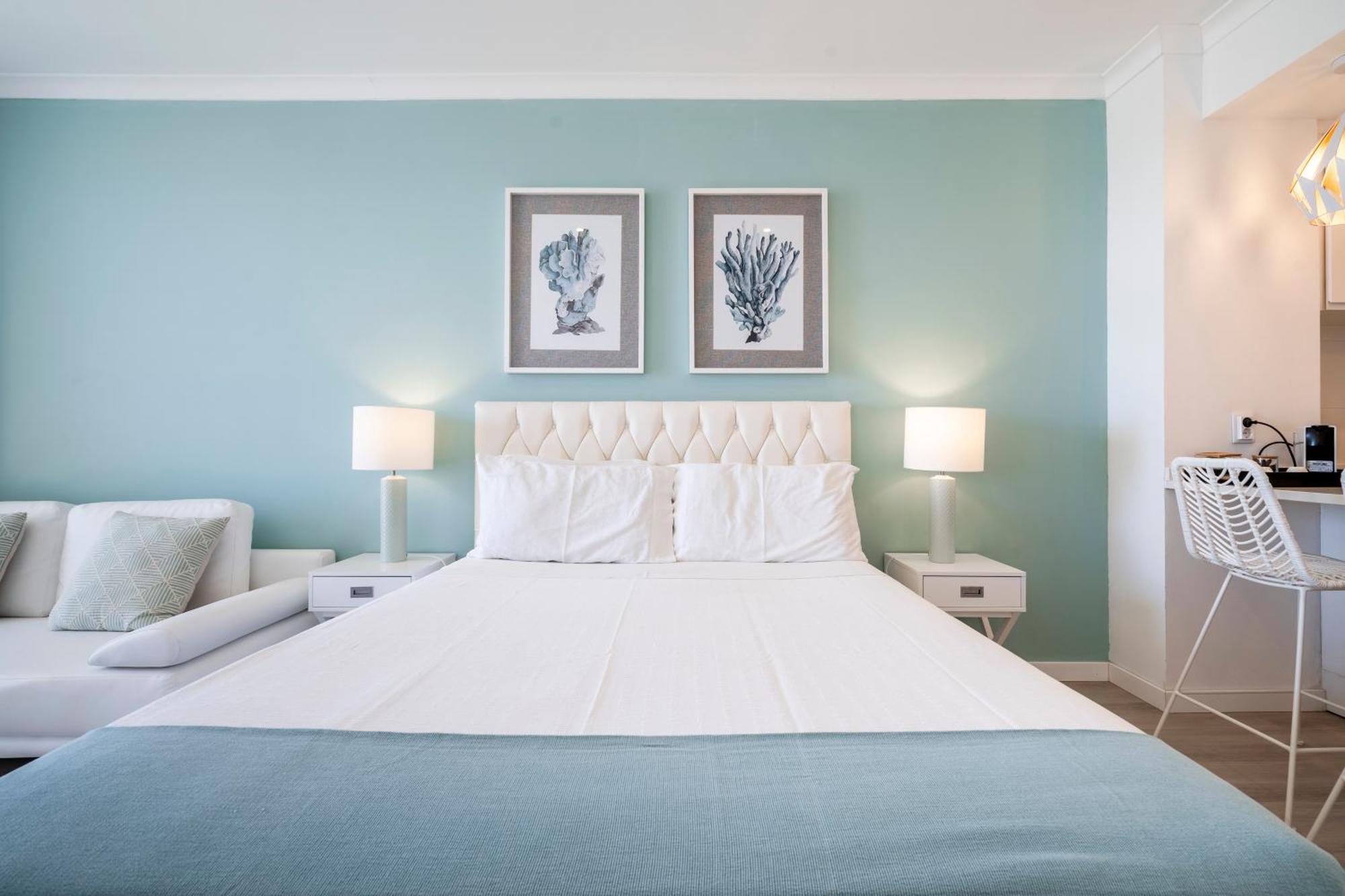 Sea Lovers - Sea Front - Studio Apartment Монте-Гордо Экстерьер фото