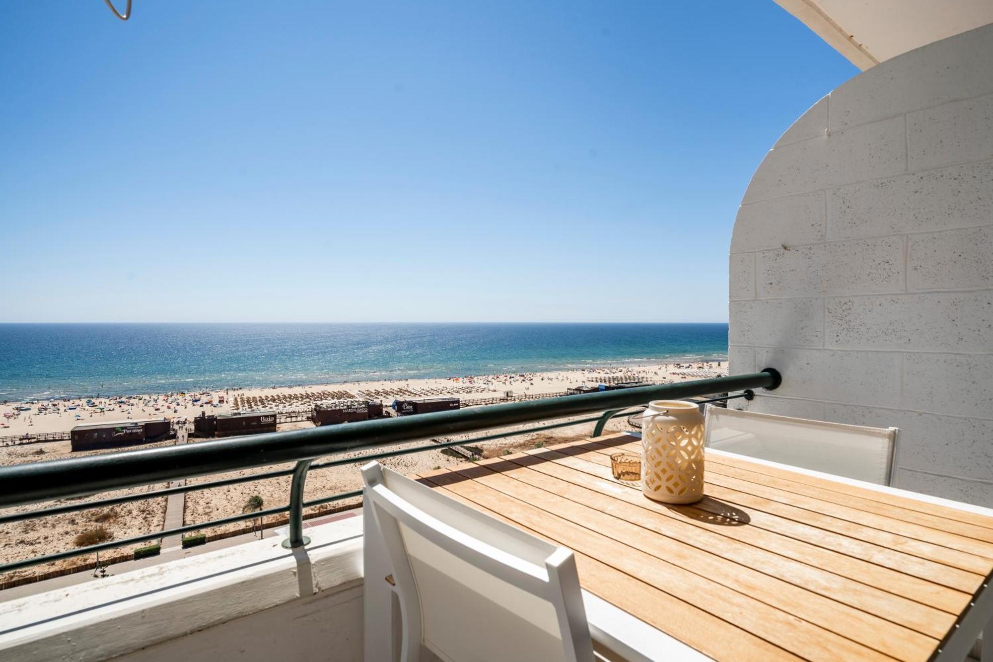 Sea Lovers - Sea Front - Studio Apartment Монте-Гордо Экстерьер фото