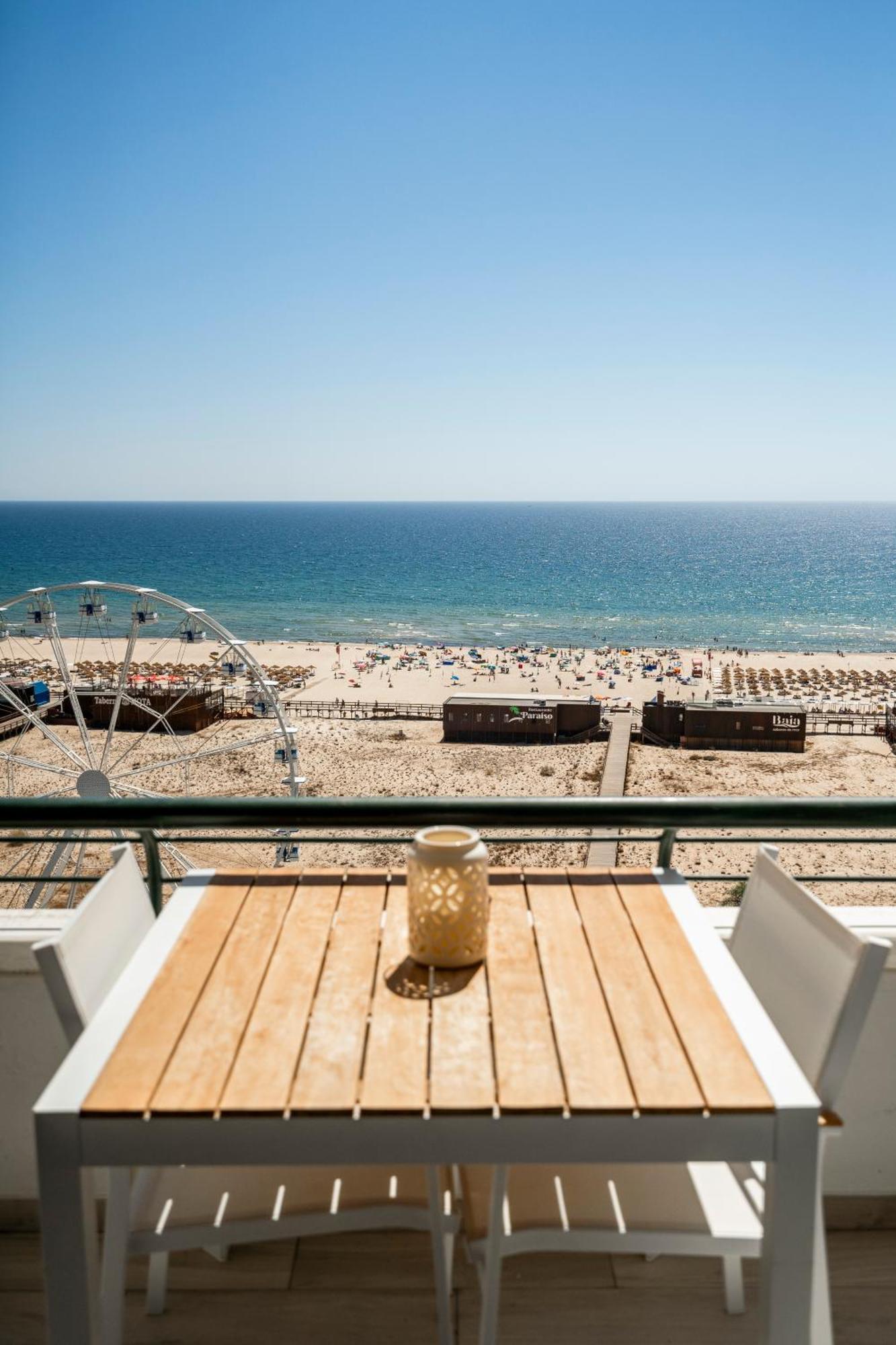 Sea Lovers - Sea Front - Studio Apartment Монте-Гордо Экстерьер фото