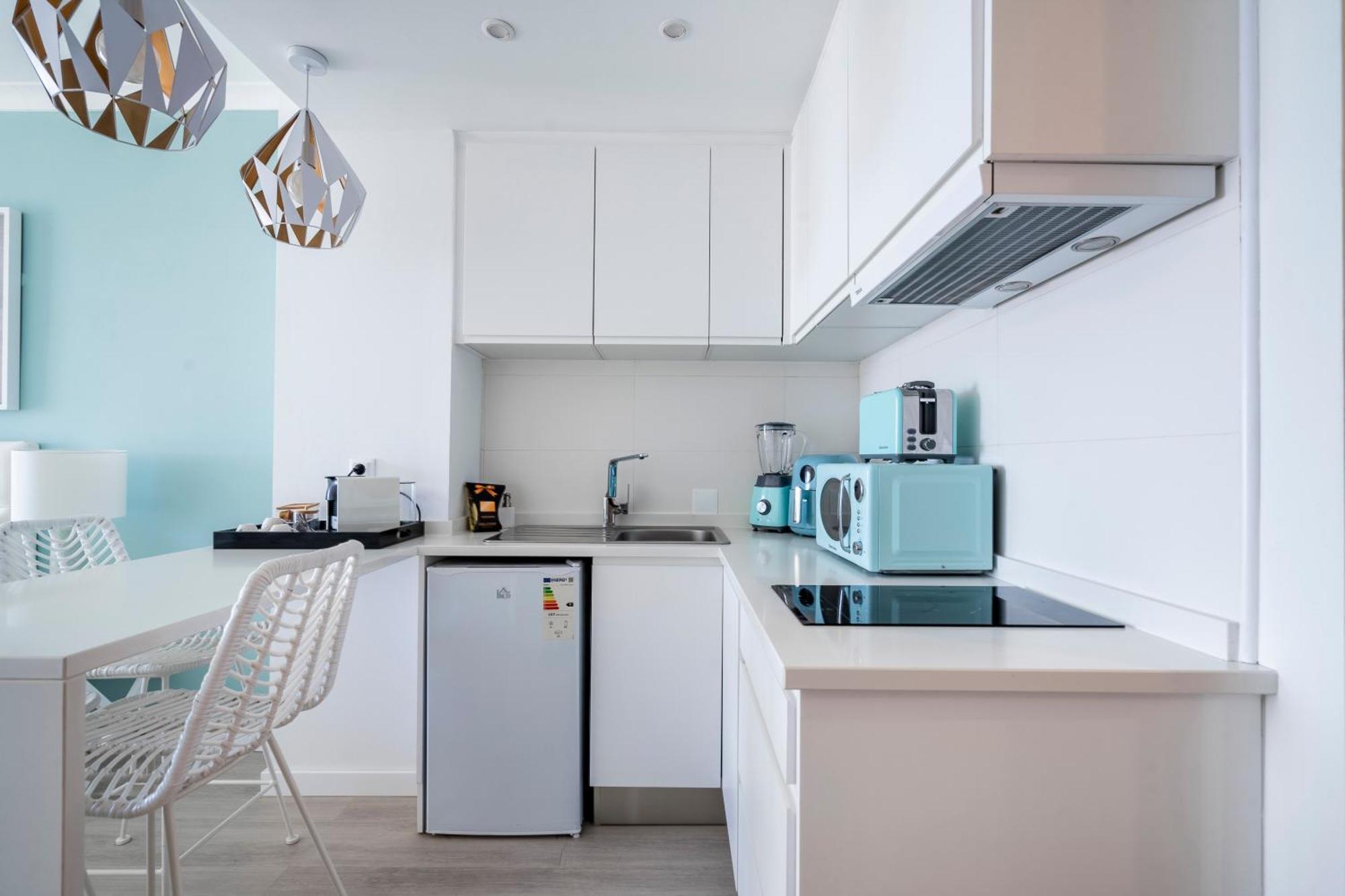 Sea Lovers - Sea Front - Studio Apartment Монте-Гордо Экстерьер фото
